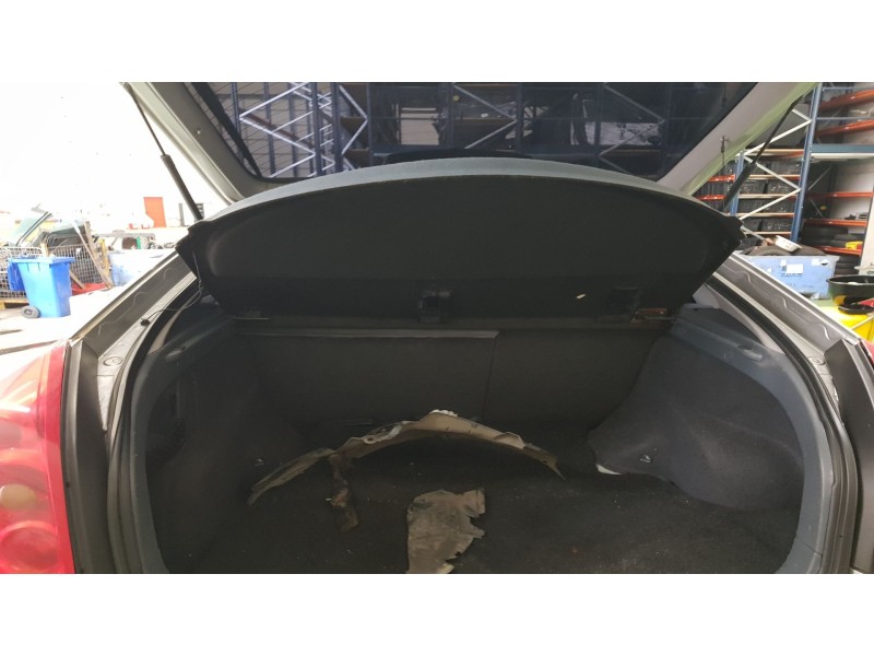 nissan primera berlina (p12) del año 2005