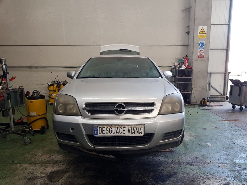 opel vectra c berlina del año 2003