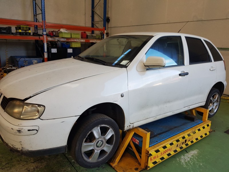 seat ibiza (6k1) del año 2000