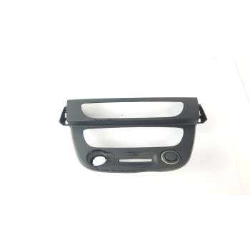 MOLDURAS DELANTERAS 682600020R 