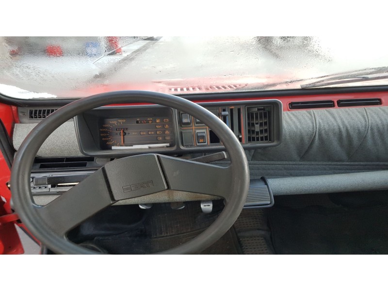 seat terra furgón (024a) del año 1987