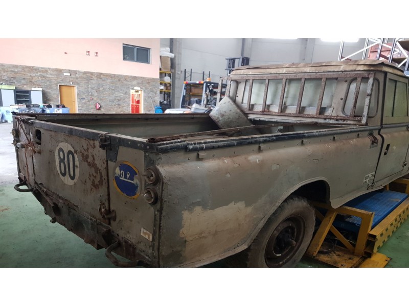 land rover 88/109 del año 1973