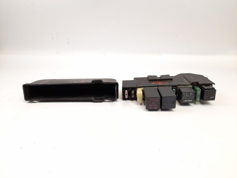 Recambio de caja reles / fusibles para seat ibiza (6k1) 1.9 sdi referencia OEM IAM   