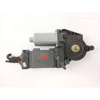 MOTOR ELEVALUNAS DELANTERO DERECHO 0130821694 