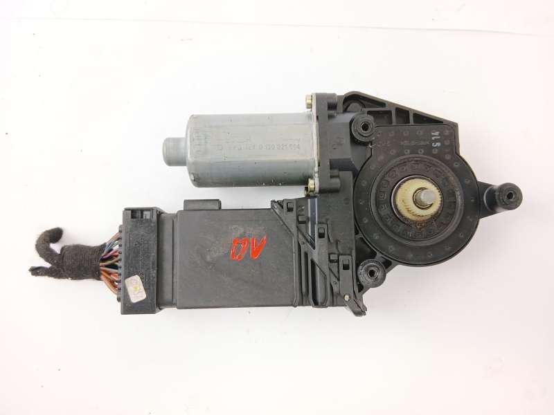 MOTOR ELEVALUNAS DELANTERO DERECHO 0130821694 