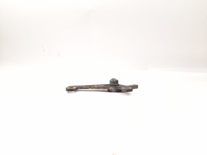 Recambio de soporte alternador para seat ibiza (6k1) 1.9 sdi referencia OEM IAM   