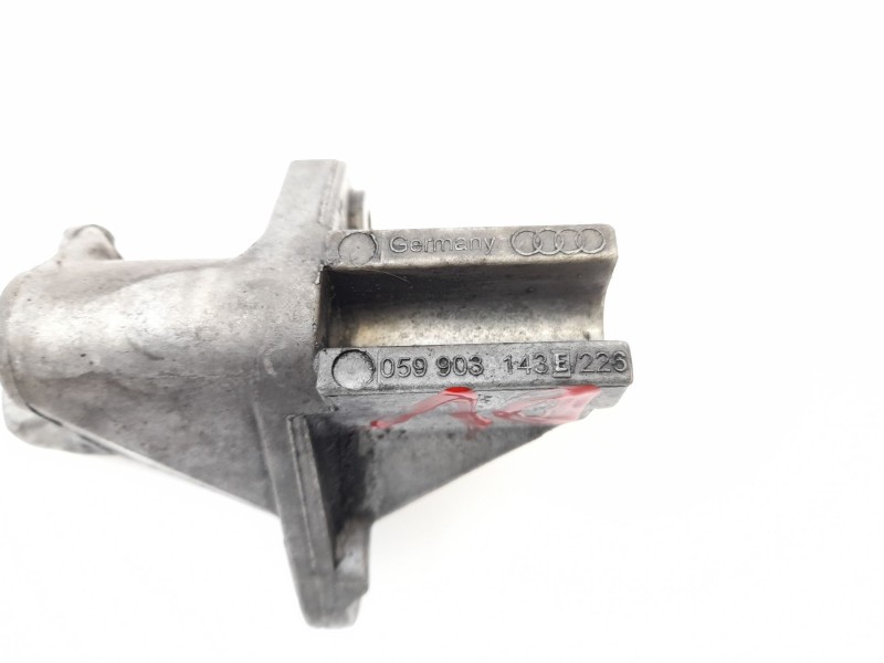 Recambio de soporte alternador para audi a4 b5 (8d2) 2.5 tdi referencia OEM IAM 059903143E  
