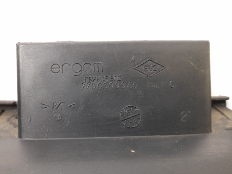 Recambio de moldura para nissan kubistar (x76) 1.5 dci referencia OEM IAM 7700309946  