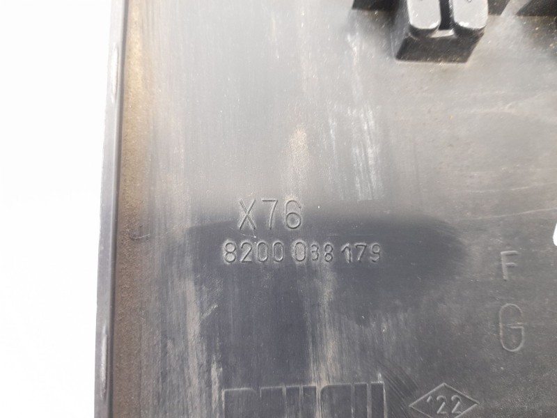 Recambio de moldura para nissan kubistar (x76) 1.5 dci referencia OEM IAM 8200038179  