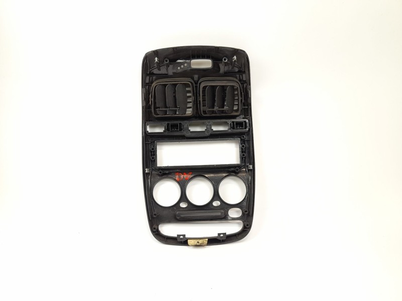 Recambio de moldura para hyundai accent sedán (lc) 1.3 referencia OEM IAM 8474125300  