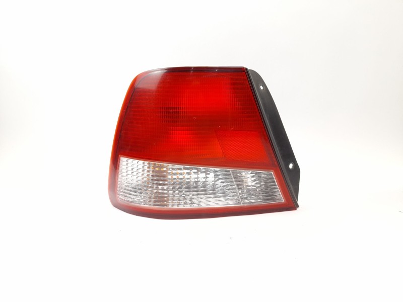 Recambio de piloto trasero izquierdo para hyundai accent sedán (lc) 1.3 referencia OEM IAM   