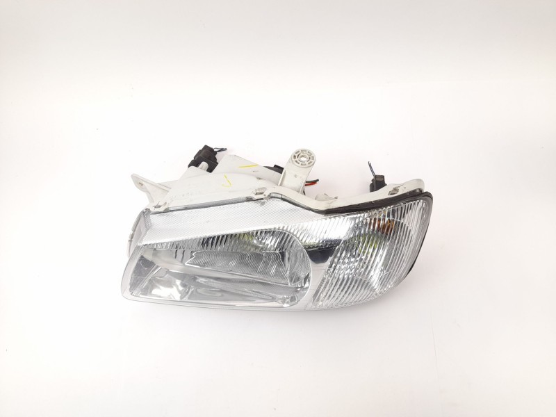 Recambio de faro izquierdo para hyundai accent sedán (lc) 1.3 referencia OEM IAM 082211116L  