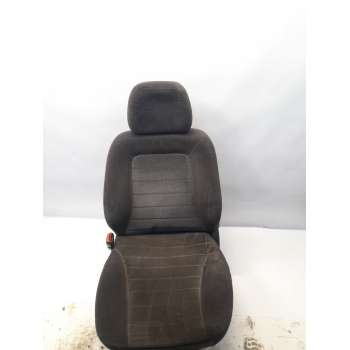ASIENTO DELANTERO IZQUIERDO 