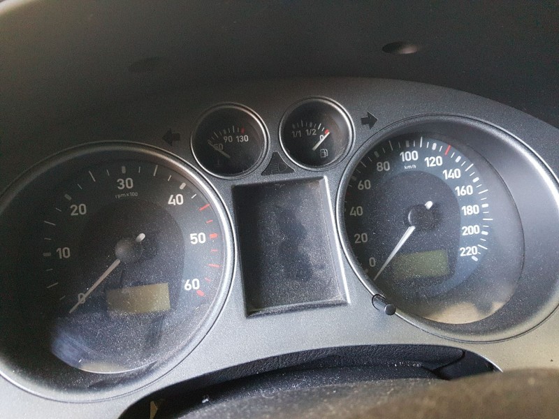 seat ibiza (6l1) del año 2006