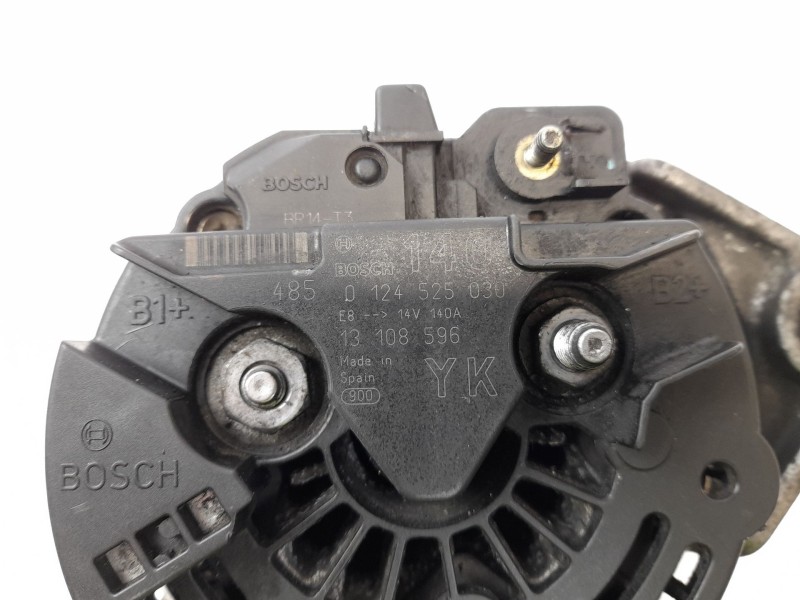 Recambio de alternador para saab 9-3 berlina 2.2 tid linear referencia OEM IAM 13108596  0124525030