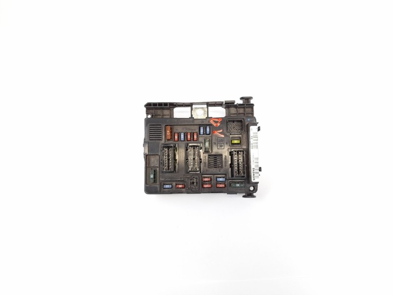Recambio de caja reles / fusibles para citroen c3 1.4 hdi premier referencia OEM IAM 965061838000  T118470004L