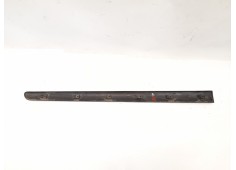 Recambio de moldura para citroen c3 1.4 hdi premier referencia OEM IAM 9637992477   2