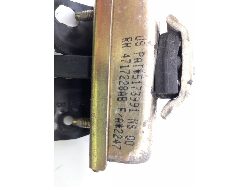 Recambio de retenedor puerta para chrysler voyager (rg) 2.5 crd cat referencia OEM IAM 4717228AB  