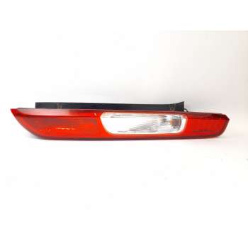 PILOTO TRASERO DERECHO 4M5113404A 