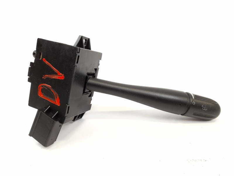 Recambio de mando intermitentes para chrysler voyager (rg) 2.5 crd cat referencia OEM IAM 04685711AA  