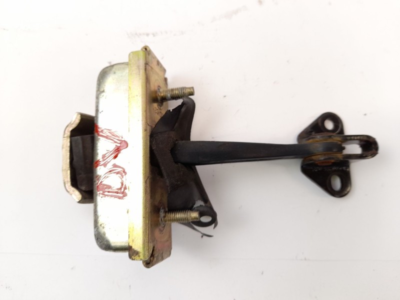 Recambio de retenedor puerta para chrysler voyager (rg) 2.5 crd cat referencia OEM IAM 4717229AB  