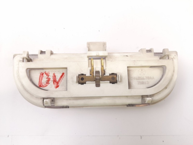 Recambio de luz interior para chrysler voyager (rg) 2.5 crd cat referencia OEM IAM 04685678AA  