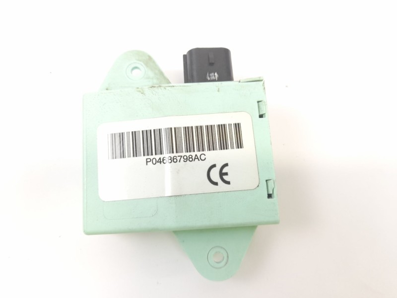 Recambio de centralita inmovilizador para chrysler voyager (rg) 2.5 crd cat referencia OEM IAM P04686798AC  