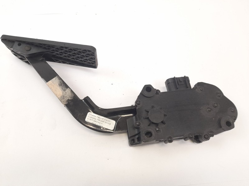 Recambio de pedal acelerador para chrysler voyager (rg) 2.5 crd cat referencia OEM IAM P04861650AB  