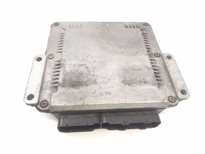 Recambio de centralita motor uce para chrysler voyager (rg) 2.5 crd cat referencia OEM IAM P04727665AB  