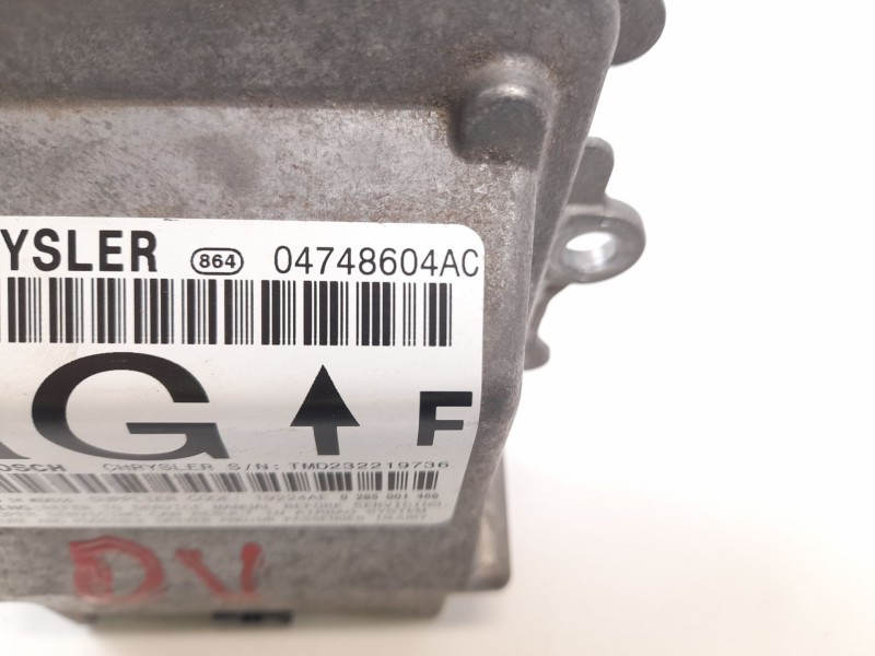 Recambio de centralita airbag para chrysler voyager (rg) 2.5 crd cat referencia OEM IAM 04748604AC  