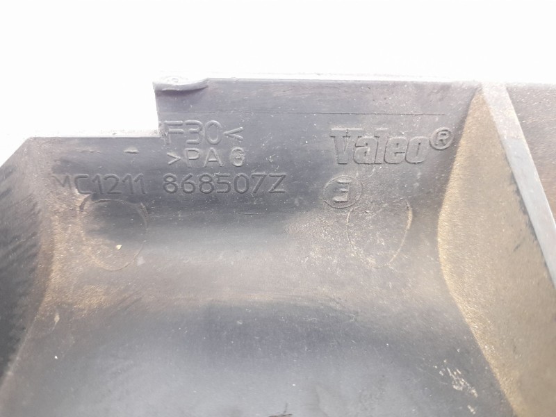 Recambio de moldura para chrysler voyager (rg) 2.5 crd cat referencia OEM IAM 868507Z  