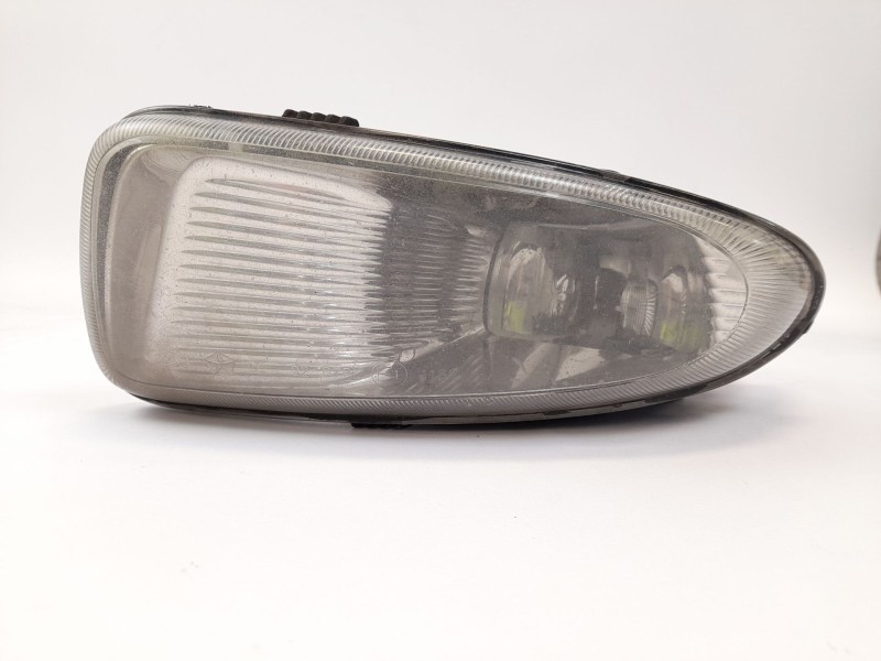 Recambio de faro antiniebla izquierdo para chrysler voyager (rg) 2.5 crd cat referencia OEM IAM 04857239AB  