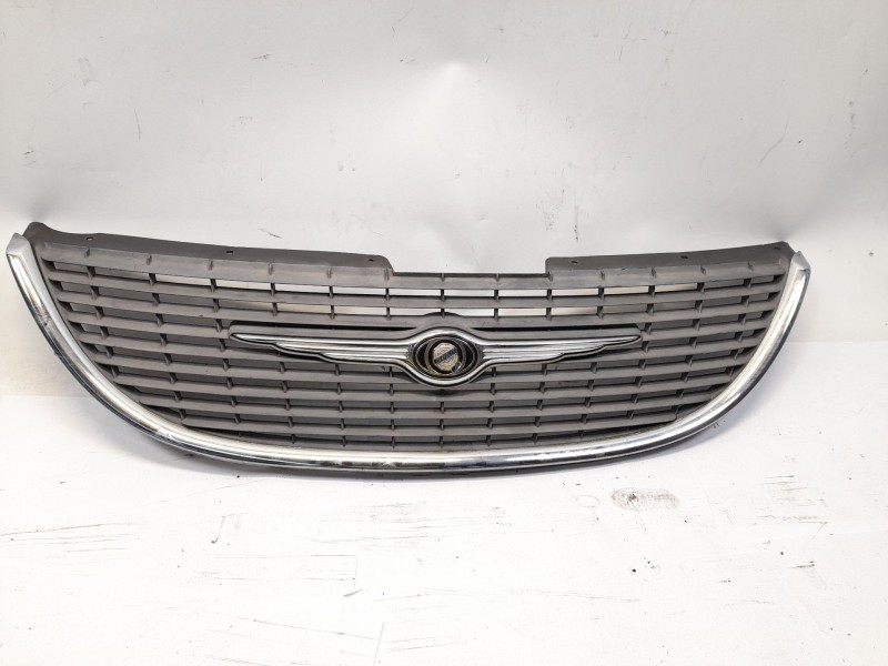 Recambio de rejilla delantera para chrysler voyager (rg) 2.5 crd cat referencia OEM IAM 4857522AA  