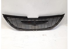 Recambio de rejilla delantera para chrysler voyager (rg) 2.5 crd cat referencia OEM IAM 4857522AA   2
