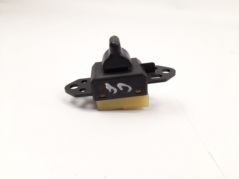 Recambio de mando elevalunas delantero derecho para chrysler voyager (rg) 2.5 crd cat referencia OEM IAM 04685727AB  