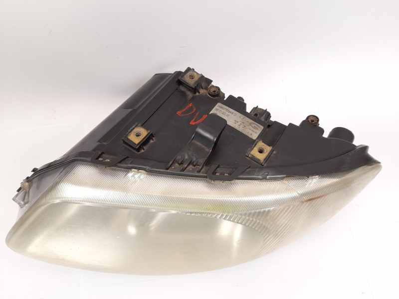 Recambio de faro izquierdo para chrysler voyager (rg) 2.5 crd cat referencia OEM IAM 5870100000  