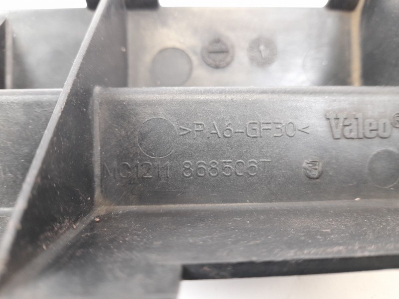 Recambio de moldura para chrysler voyager (rg) 2.5 crd cat referencia OEM IAM 868506T  