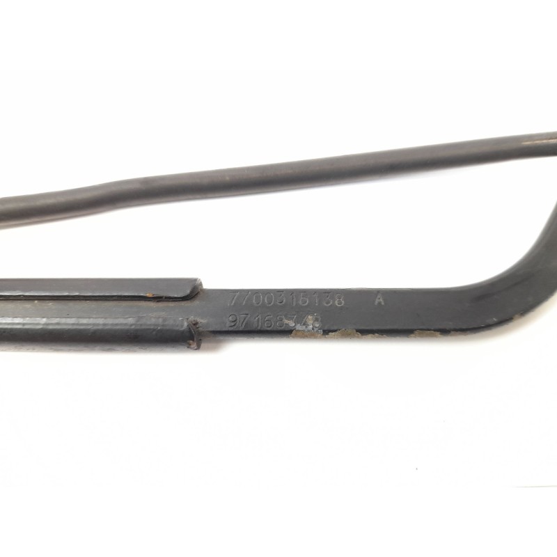 Recambio de brazo limpia delantero para renault master ii furgón (fd) 2.8 dti referencia OEM IAM 7700315138  97168348