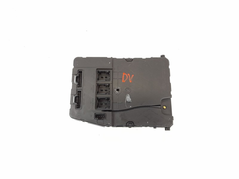 Recambio de caja reles / fusibles para renault scenic ii 1.9 dci diesel referencia OEM IAM 8200309693  S118400310L
