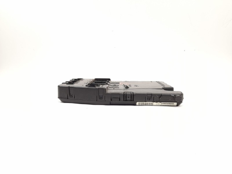 Recambio de caja reles / fusibles para renault scenic ii 1.9 dci diesel referencia OEM IAM 8200309693  S118400310L