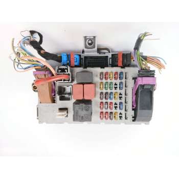 CAJA RELES / FUSIBLES 406626 