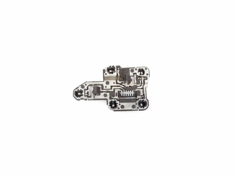 Recambio de portalamparas para seat ibiza ii (6k1) 1.9 d referencia OEM IAM 96223900  