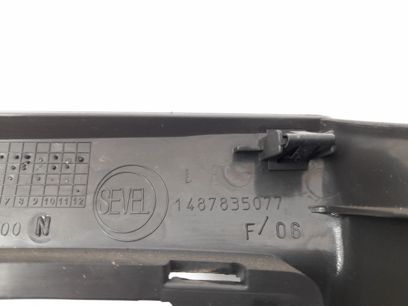 Recambio de moldura para fiat ulysse (179_) 2.2 jtd referencia OEM IAM 1487835077  1847114000