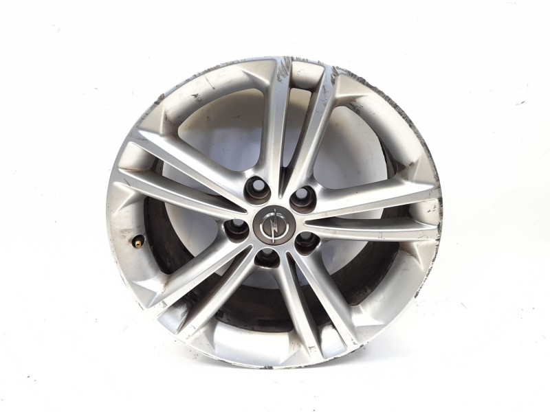 Recambio de llanta para opel insignia berlina edition referencia OEM IAM 13235011  