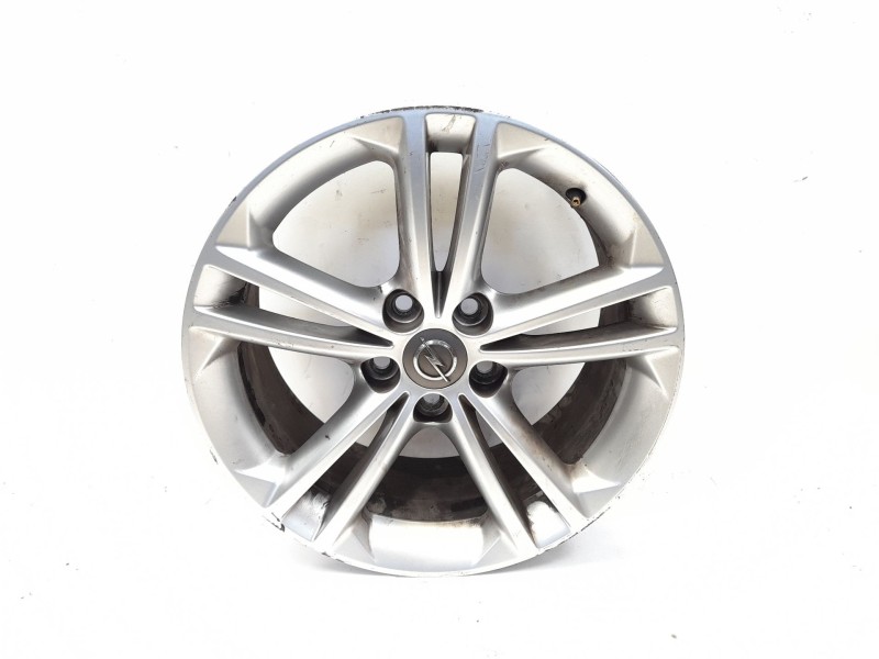 Recambio de llanta para opel insignia berlina edition referencia OEM IAM 13235011  