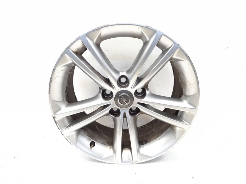 Recambio de llanta para opel insignia berlina edition referencia OEM IAM 13235011  