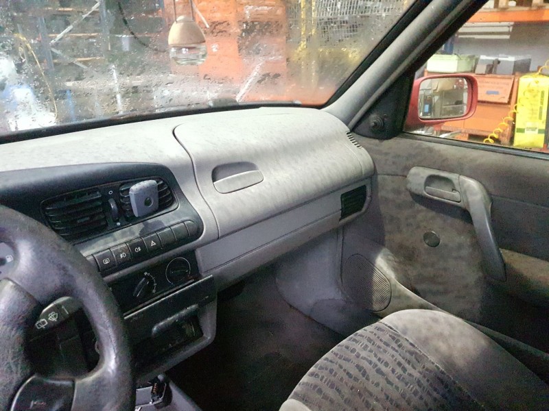 skoda felicia berlina ( 791) del año 1998