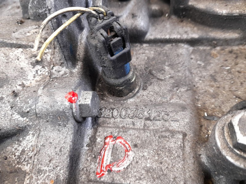 Recambio de caja cambios para renault scenic ii 1.9 dci diesel referencia OEM IAM 8200361232  