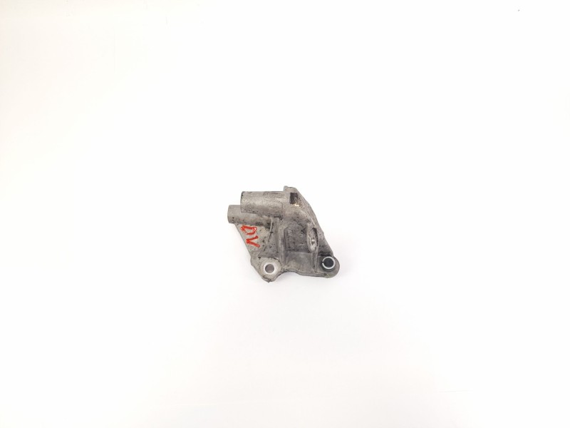Recambio de soporte bomba inyeccion para renault scenic ii 1.9 dci diesel referencia OEM IAM 8200193773  