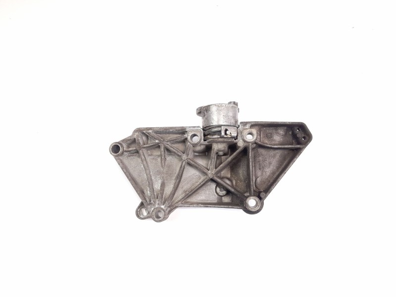 Recambio de soporte alternador para renault scenic ii 1.9 dci diesel referencia OEM IAM 8200100148  